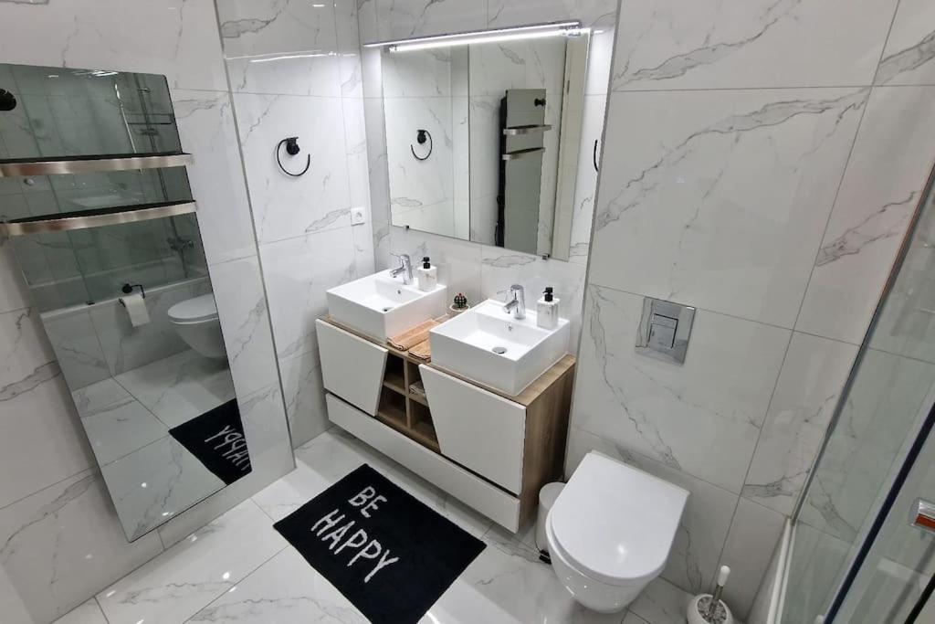 Suite Prestige Logement Neuf Avec Spa Et Ecran De Cinema En Rez De Jardin Colmar Zewnętrze zdjęcie