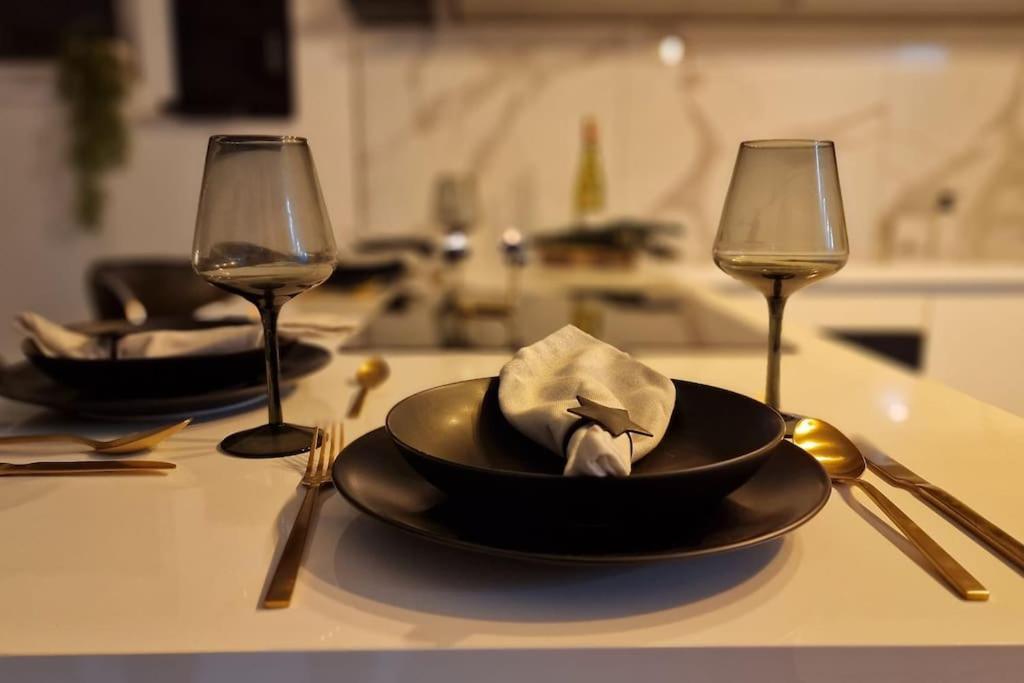 Suite Prestige Logement Neuf Avec Spa Et Ecran De Cinema En Rez De Jardin Colmar Zewnętrze zdjęcie